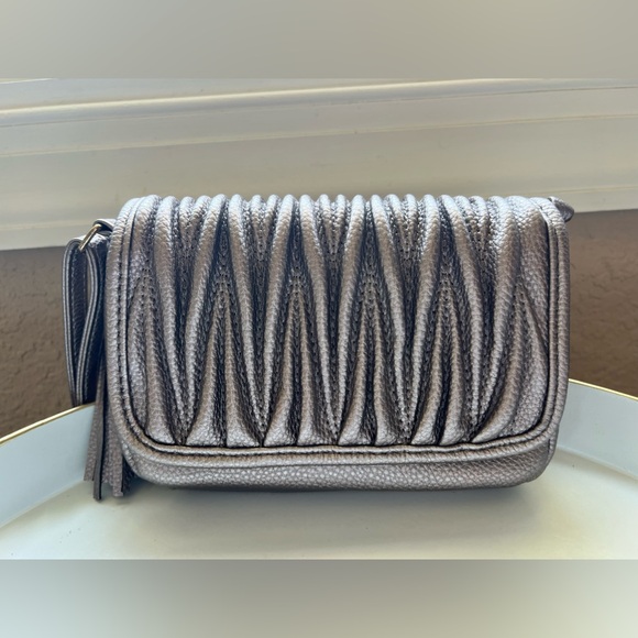 Olivia Miller Handbags - Olivia Miller Handbag Collection Sling Bag